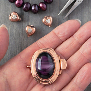 If you love the colour purple, this is the clasp for you and your next creation! It was individually handcrafted in 100% pure copper, exclusively for Suzie Q Studio.