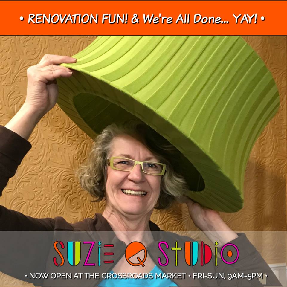 Bead Gal Lynn Looks Fab in Her Giant "Hat"