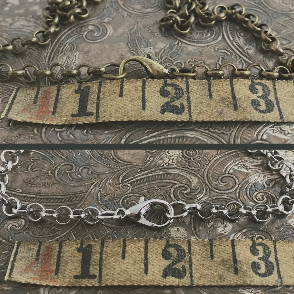 Need a chain for your MY MOTHERS BUTTONS “Horse Bridle Rosette Pendant”? Suzie Q Studio's ready-to-wear, antique silver-colored, “rolo-style” chain will complement it perfectly, or any other chunkier pendant in your collection.